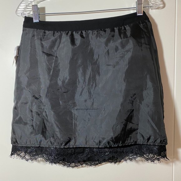 Forever 21 Contemporary A-line Laced Mini Skirt Size M Black - Picture 4 of 8